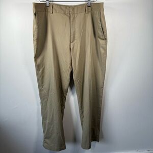 Under Armour Men’s Khaki Dress Pants 36x32 – Performance Polyester